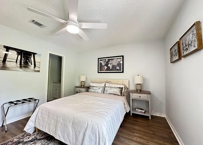 Emerald Coast Vacation Getaway * Pensacola